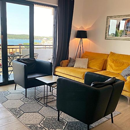 Vista Center Apartment Pula Exteriör bild